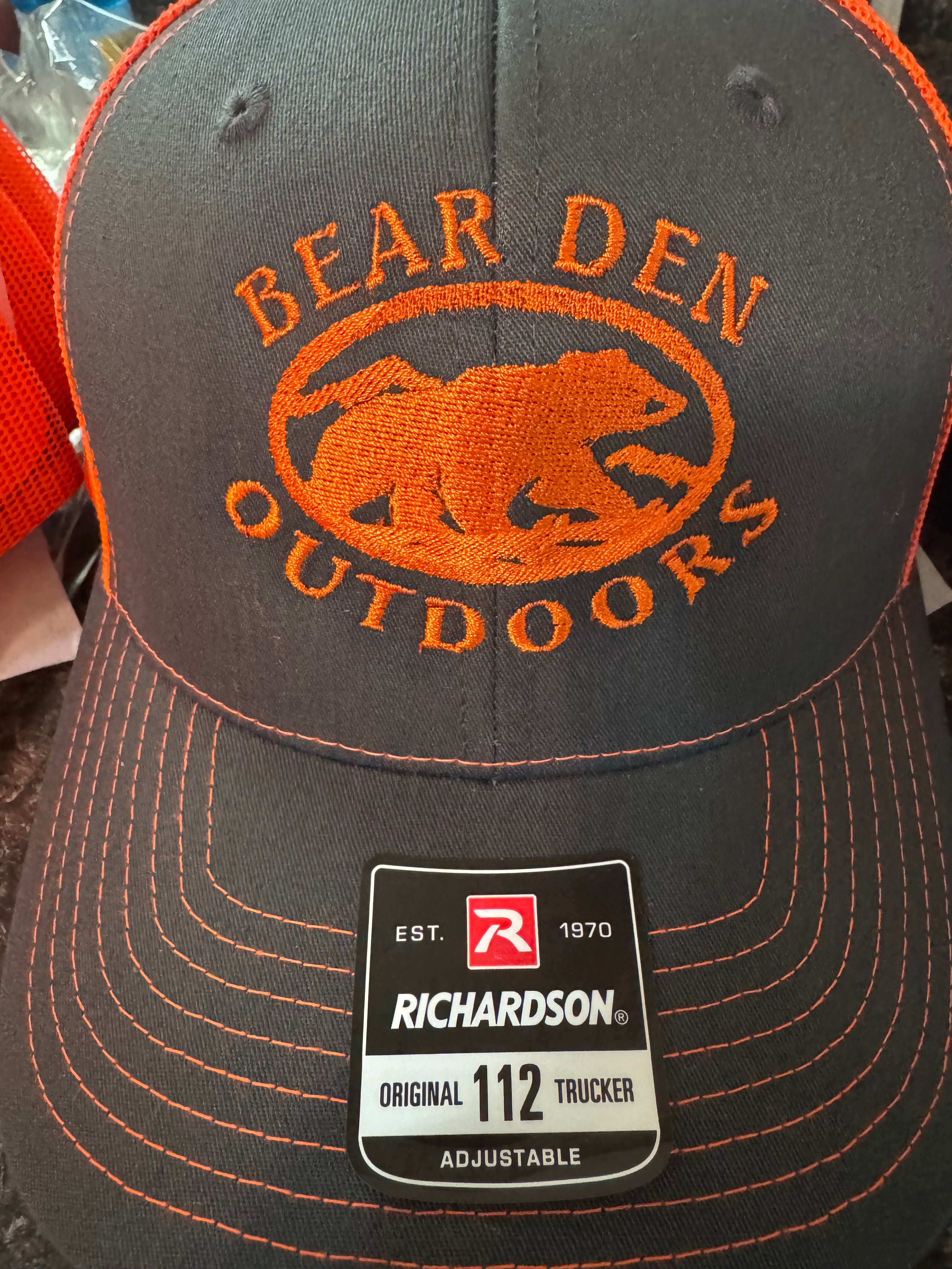 Trucker hat Grey/safety orange