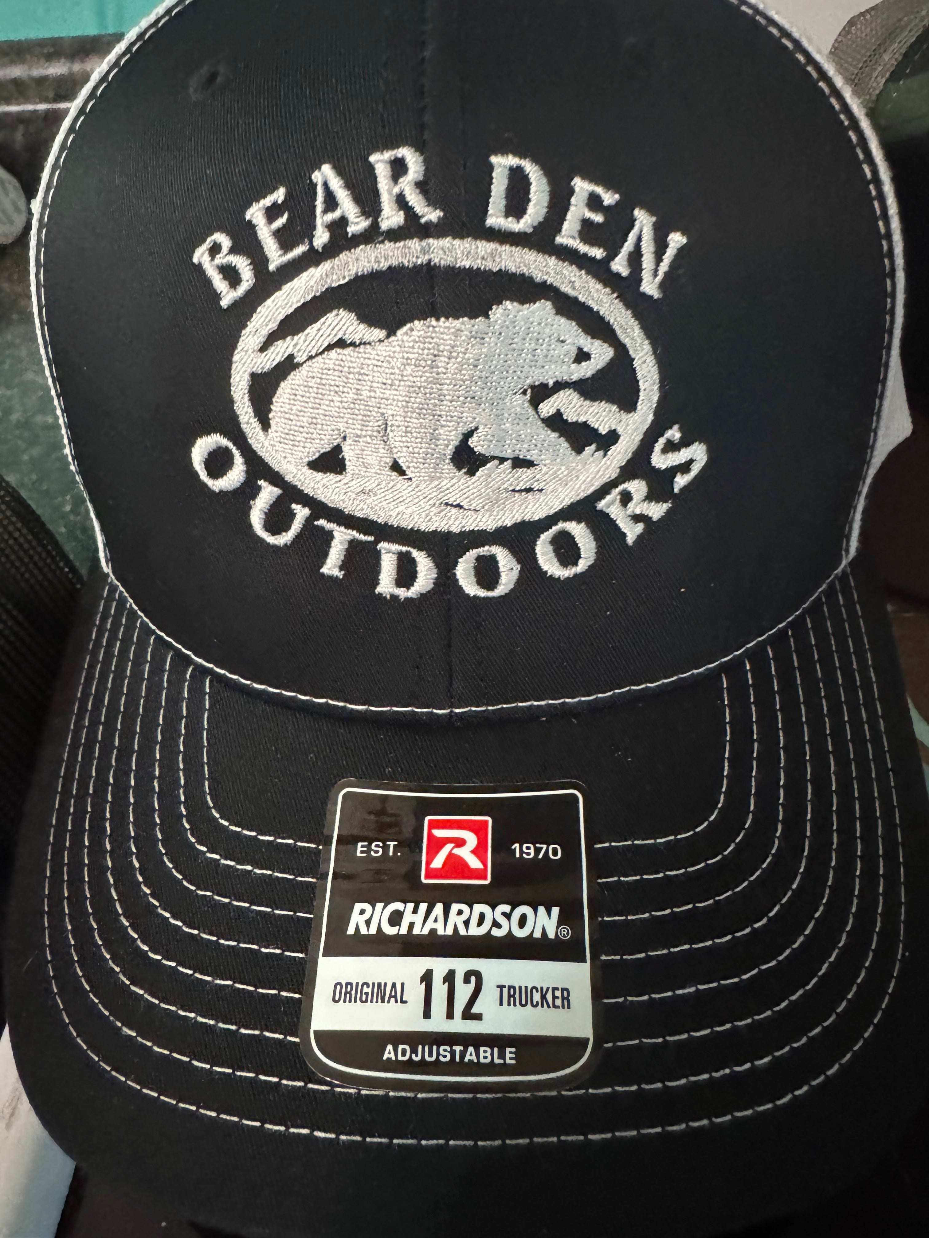 Trucker Hat Black/White